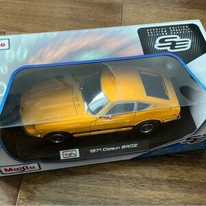 New Maisto 1971 Datsun 240Z Diecast Model Car - Yellow